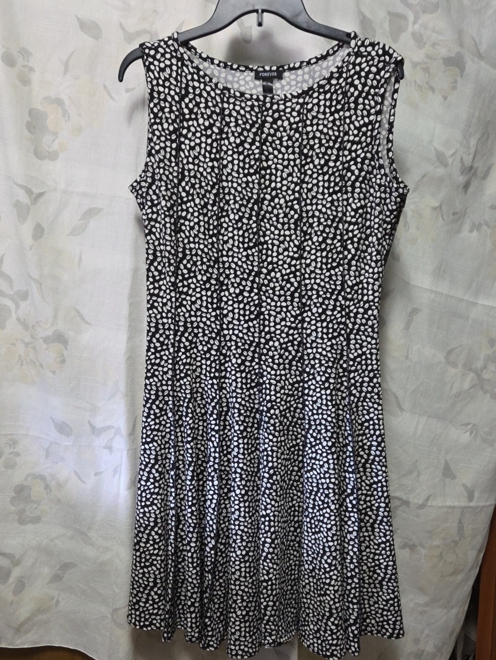 Forever Black and White Sleeveless Dot A-Line Dress